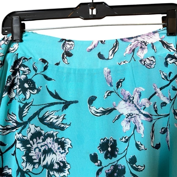 Floral Maxi Skirt in beautiful blu hues, size 18/20 - Picture 5 of 8